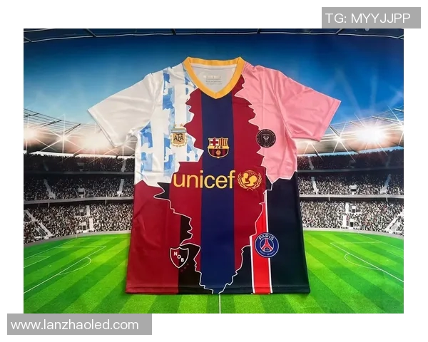 穿77号球衣的足球明星是谁他在场上的表现与成就分析